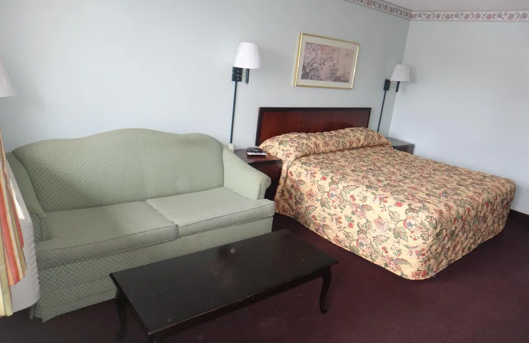 Budget Inn-1