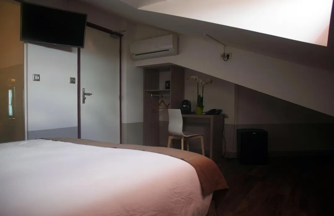 Hotel Des Amandiers-1