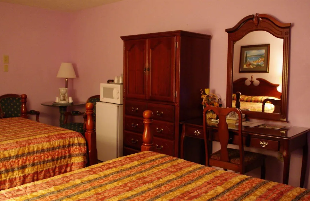 Blue Spruce Motel-1