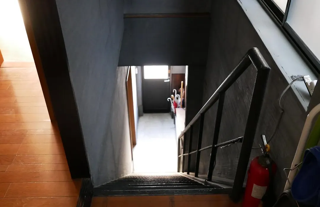 Guest House Twenty-Seven 27-1