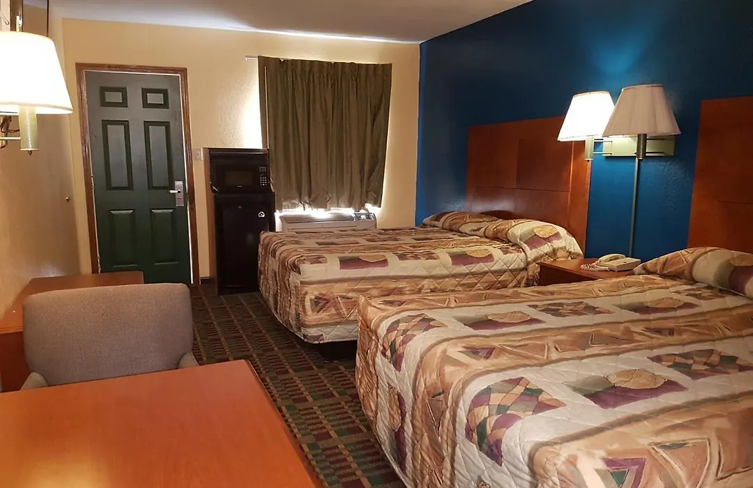 Executive Inn-1