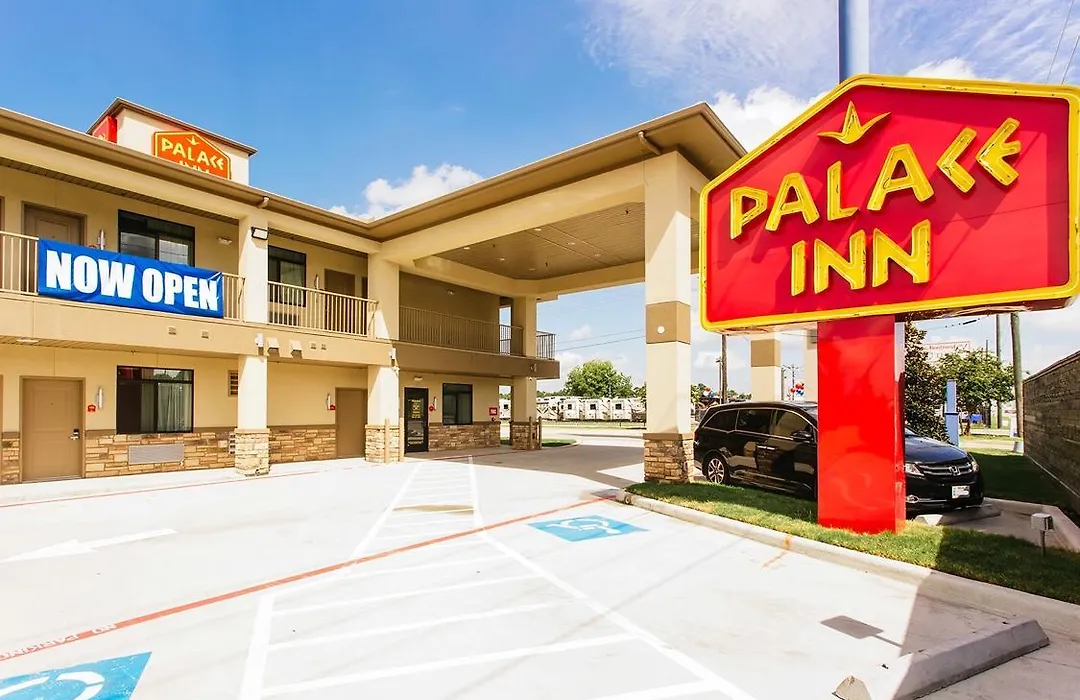 Palace Inn-1