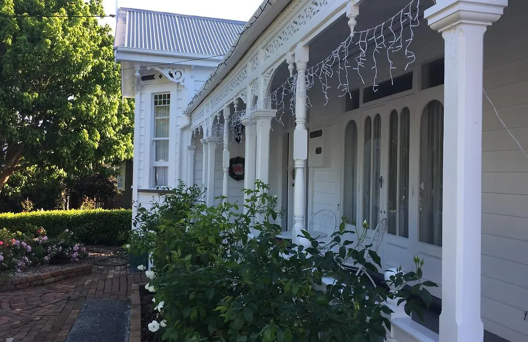 Chelsea House Bed & Breakfast-1