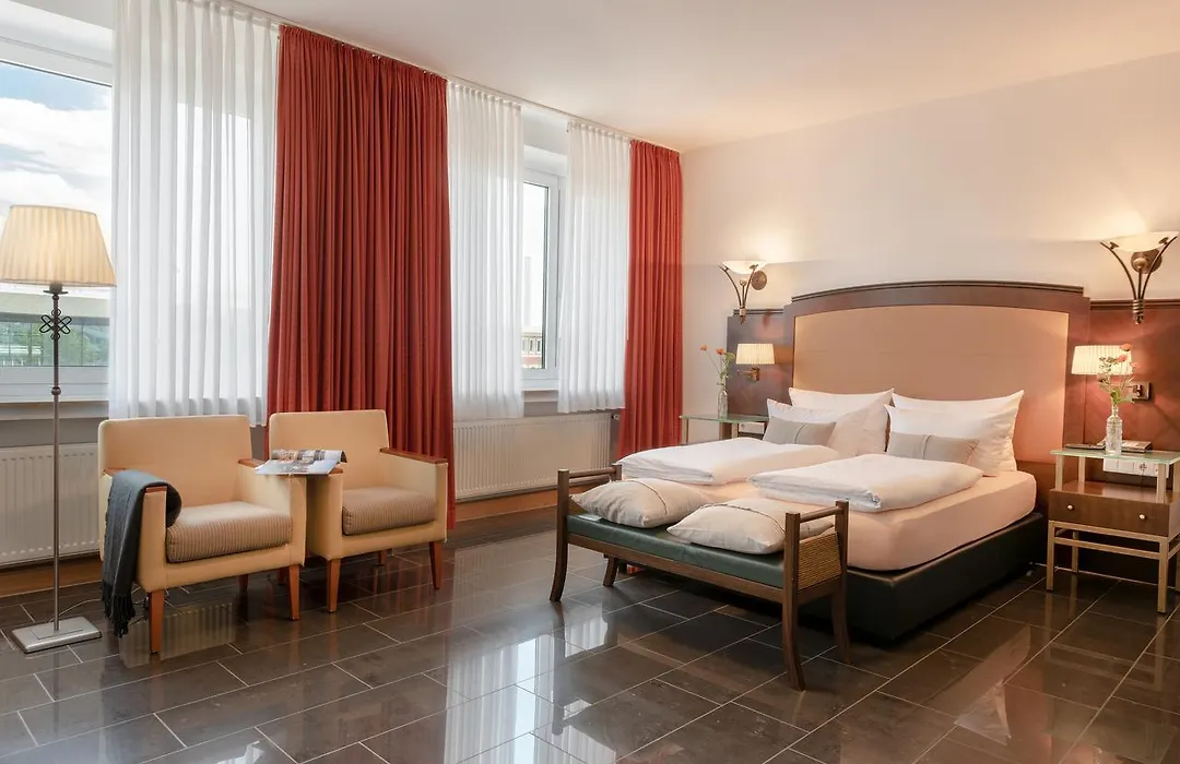 Hotel Conti Am Hauptbahnhof-1