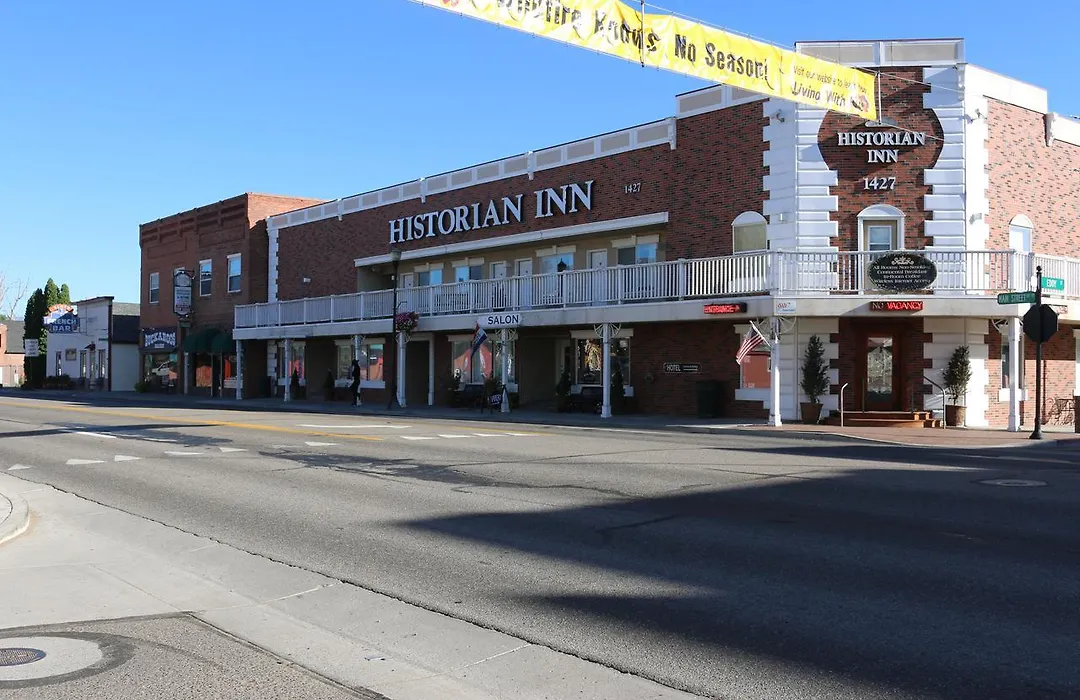 Historian Inn-1