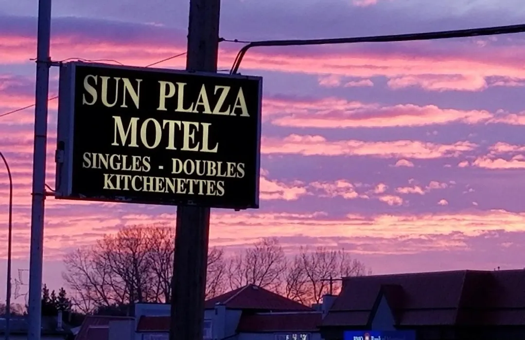 Sun Plaza Motel-1