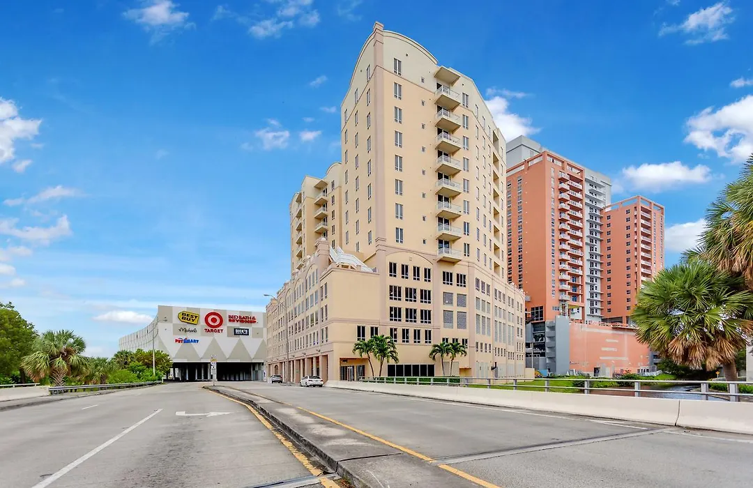 Dadeland Towers By Miami Vacations-1