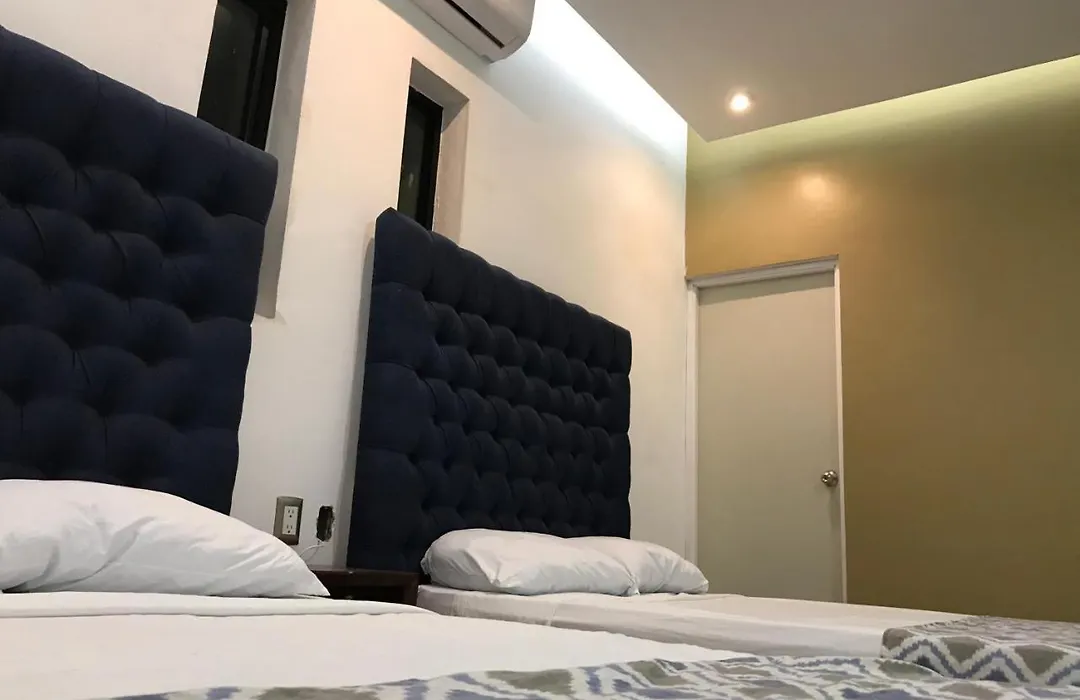 Hotel Plaza Amalia-1