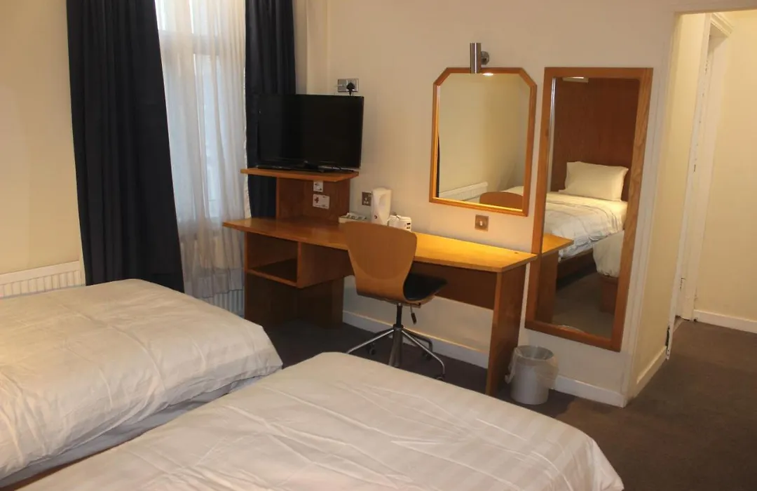 Corona Hotel Rotherham Sheffield Meadowhall-1