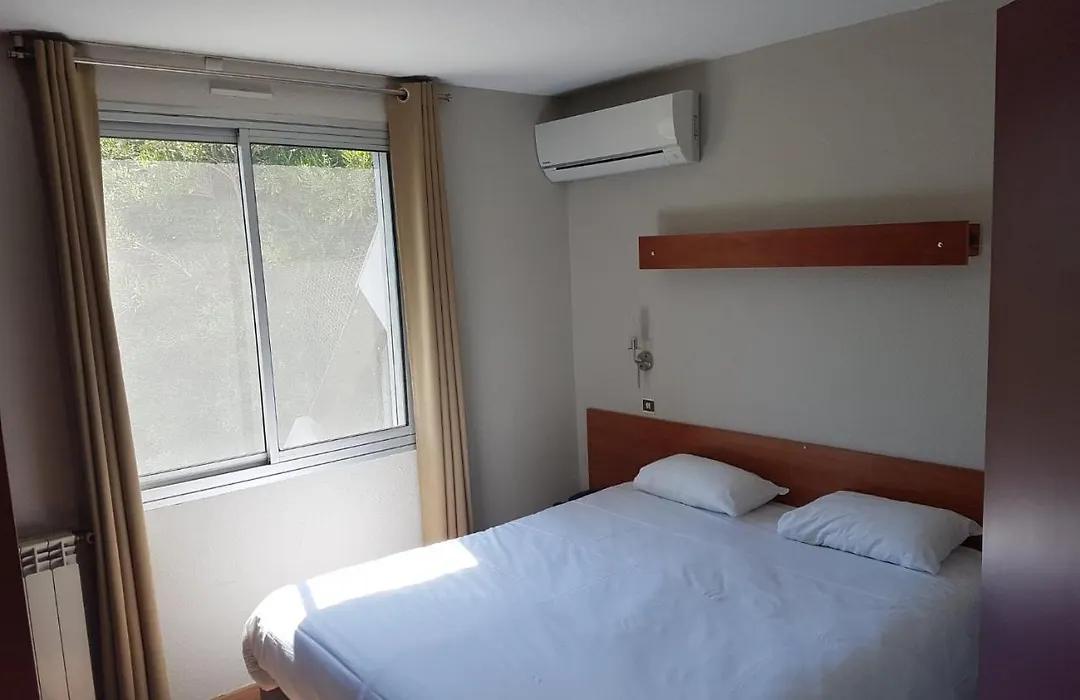 Hotel Point Bleu Sete Frontignan-1