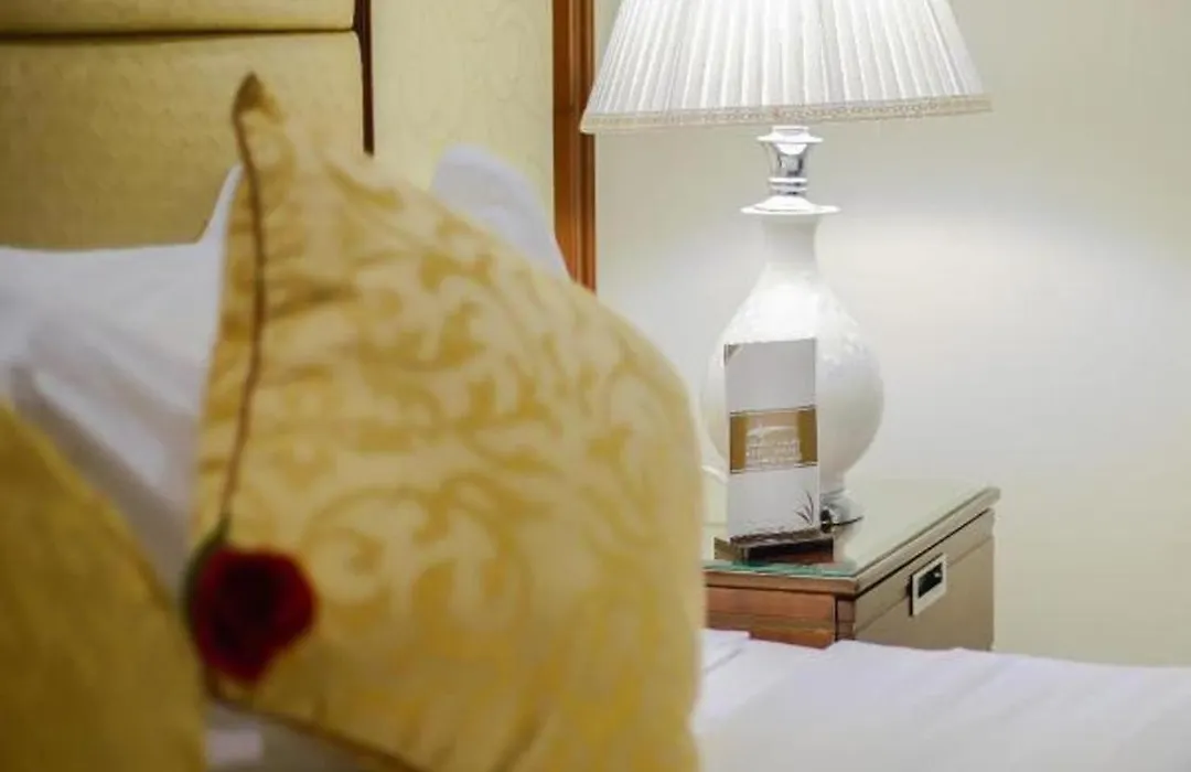 Rest Night Serviced Apartments- Alhamra-1