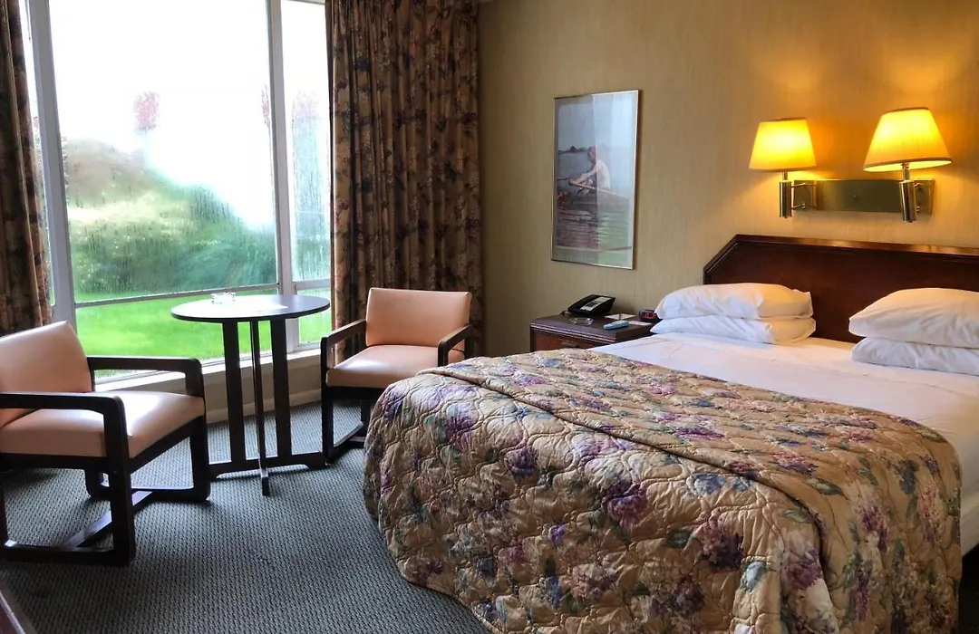 Gateway Inn-1