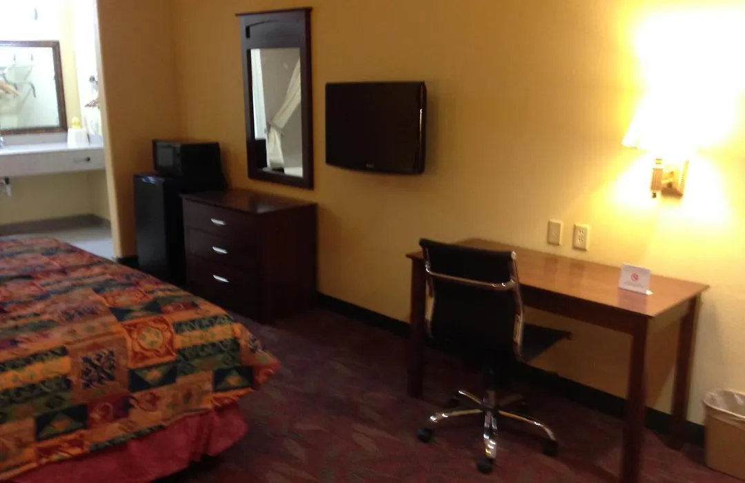 Executive Inn-1