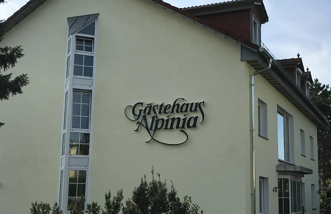 Gästehaus Alpinia-1