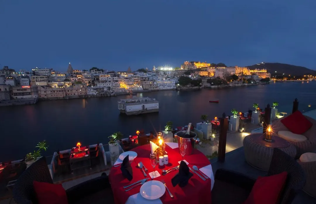 Lake Pichola Hotel-1