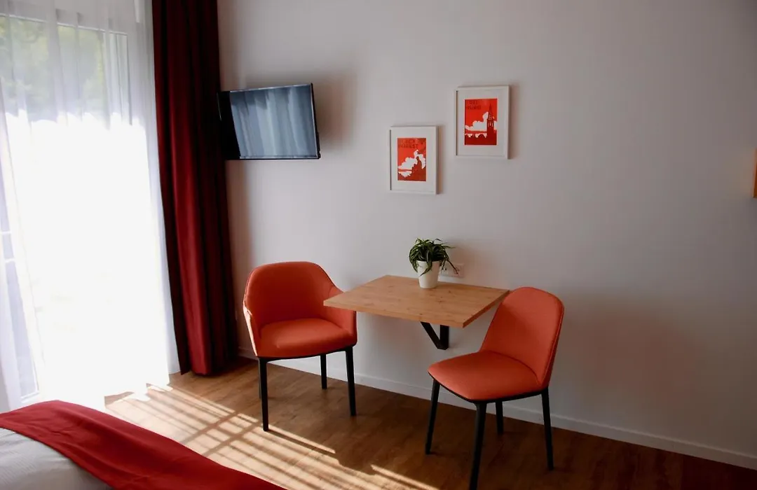 Busses Guesthouse-1