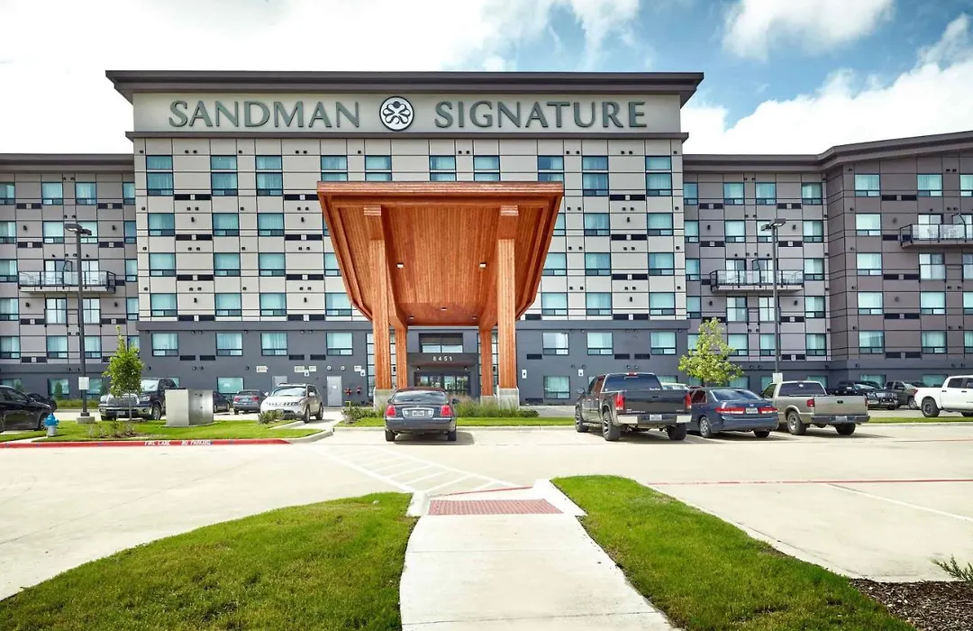 Sandman Signature Plano-Frisco Hotel-1