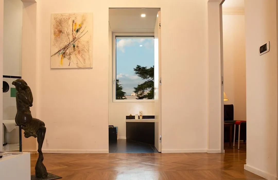 Room In Roma Isole-1