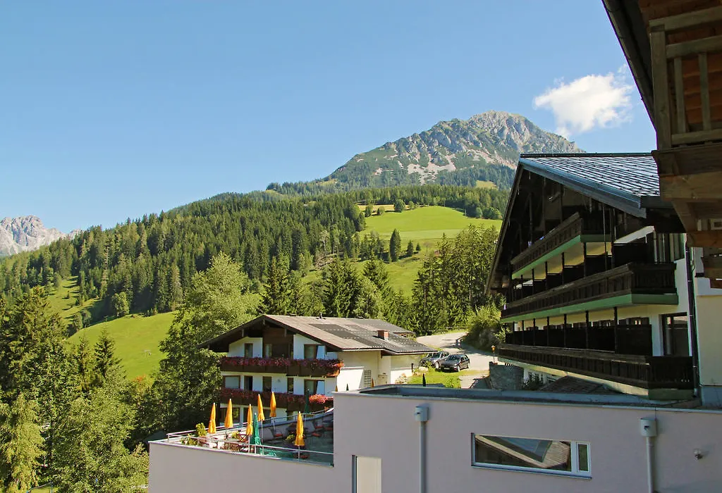 Hotel Alpenkrone-1