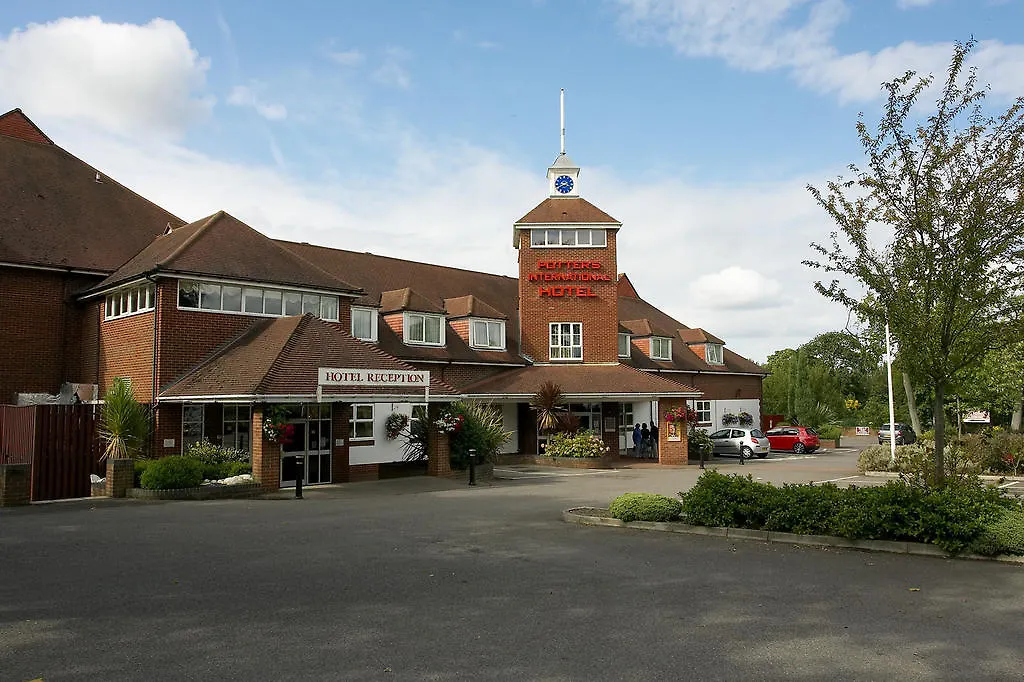 Potters International Hotel-1