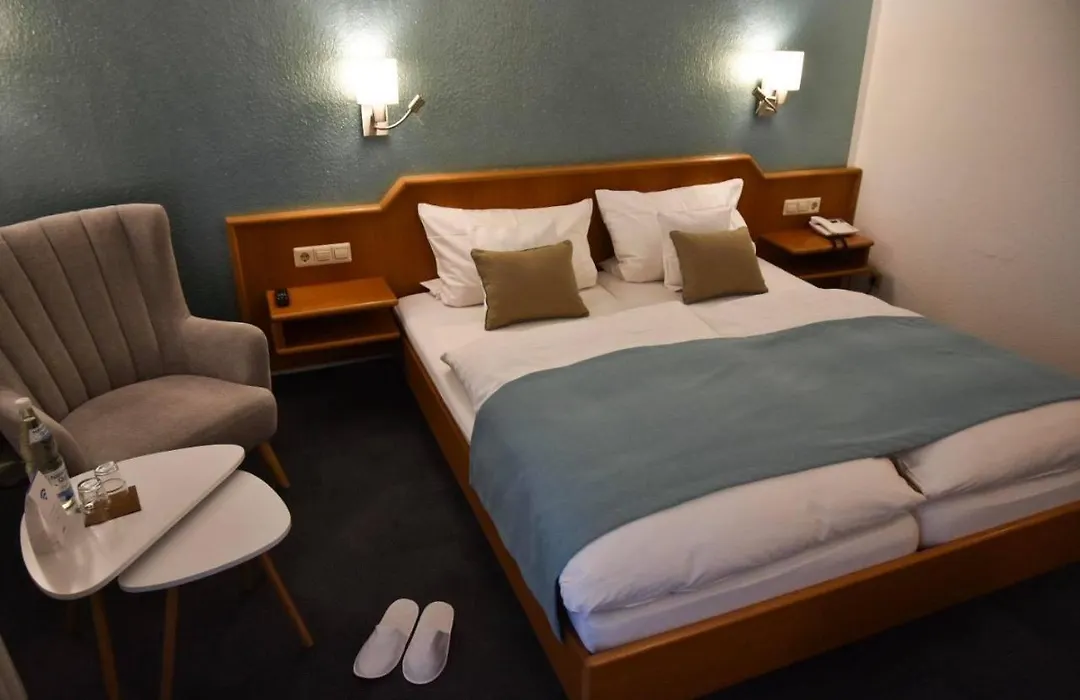 Martins Klause Airport Messe Hotel - Air Conditioning - Self Check-In Available-1