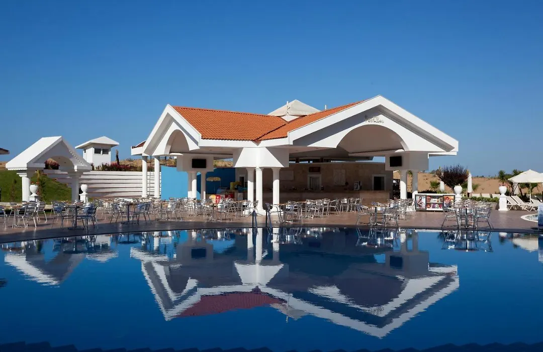 Roma Beach Resort & Spa (Adults Only)-1