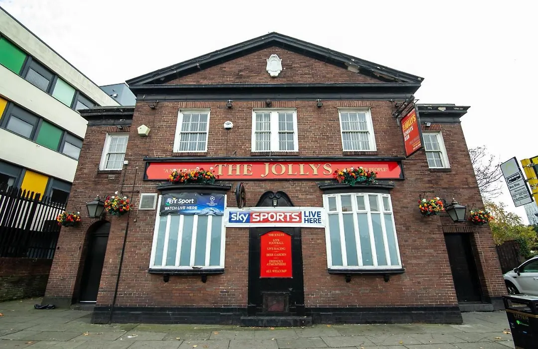 The Jollys-1