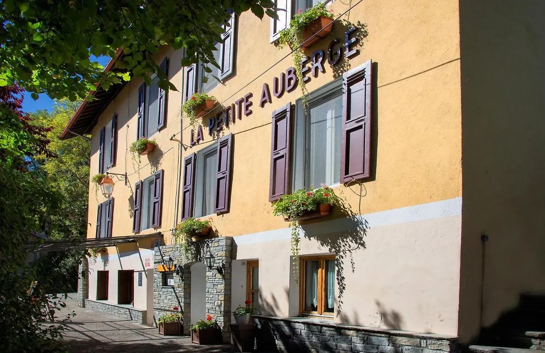 Hôtel La Petite Auberge-1