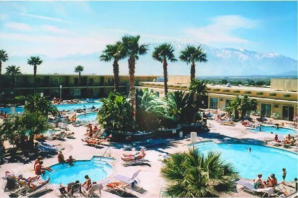 Desert Hot Springs Spa Hotel-1