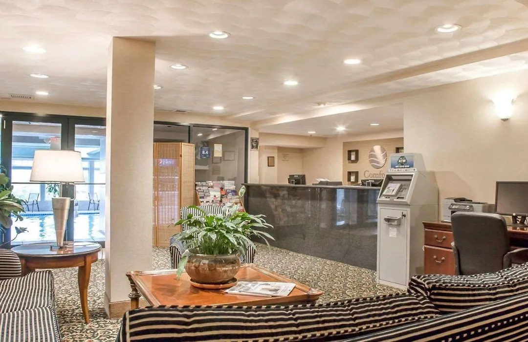 Comfort Inn At Newport Beach-1