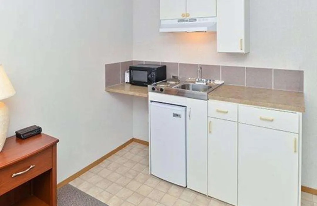 Economy Stay & Suites Tacoma-1