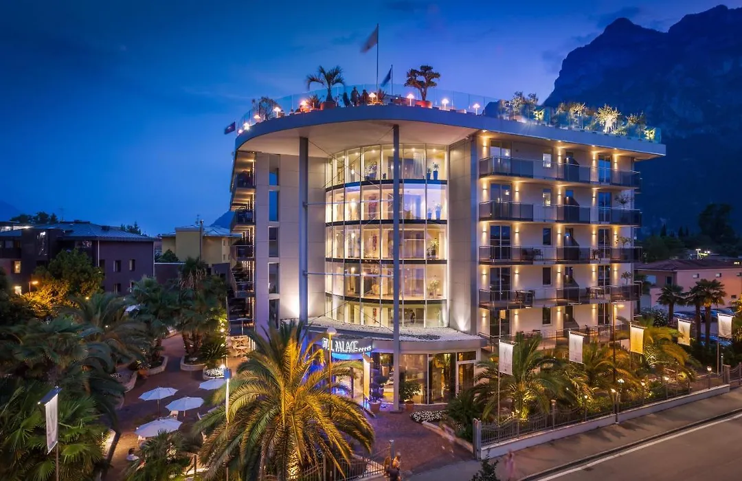 Hotel Kristal Palace - Tonelli Hotels - Adult Friendly-1