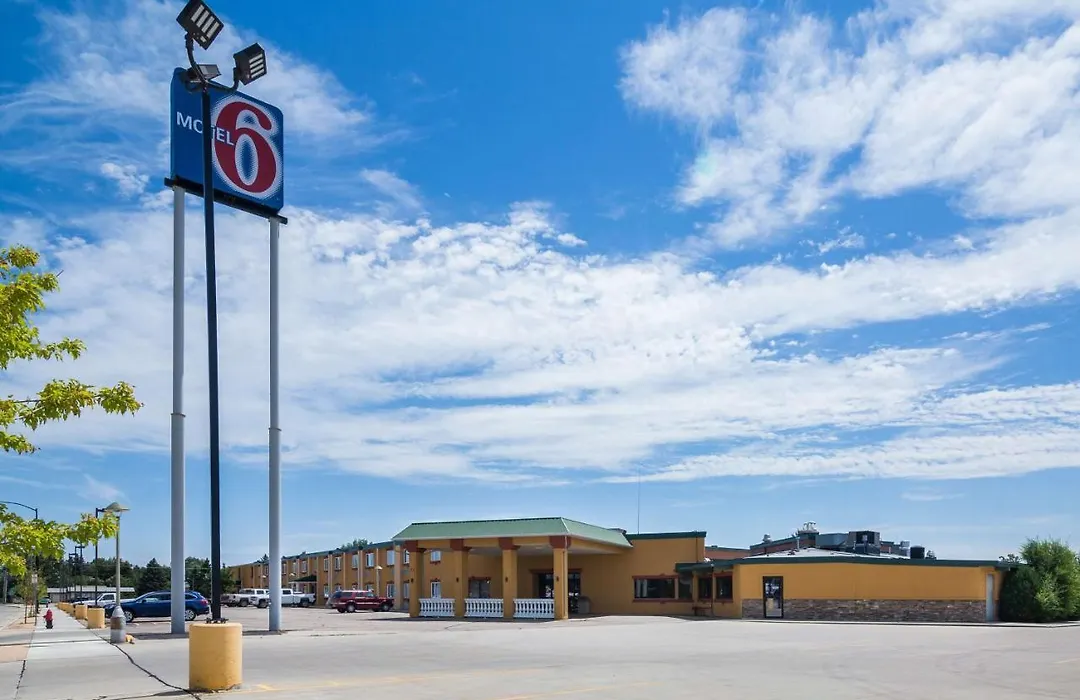 Badlands Inn & Suites-1
