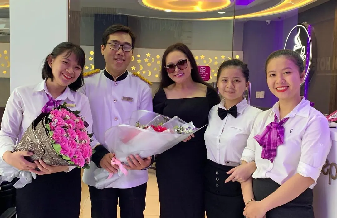 Ha Noi Hotel Near Tan Son Nhat Airport --- Free Airport Pick-Up And Drop-Off Available 24 Hours A Day-1