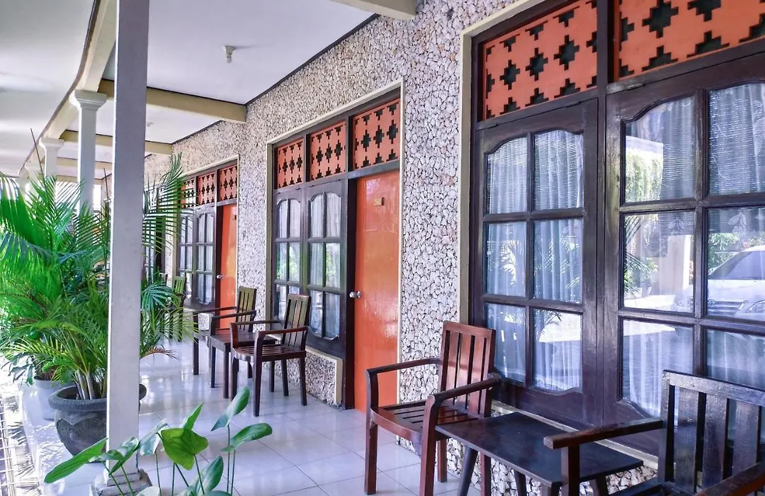 Catur Adi Putra Hotel-1