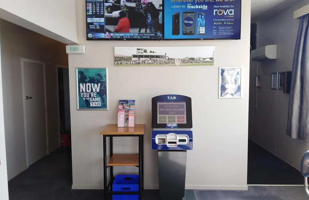 Hokitika Pioneer Hotel-1