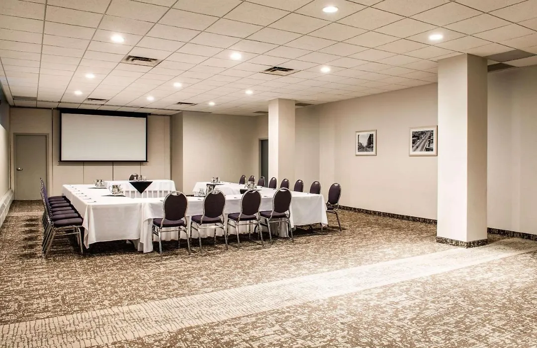 Clarion Hotel & Suites-1