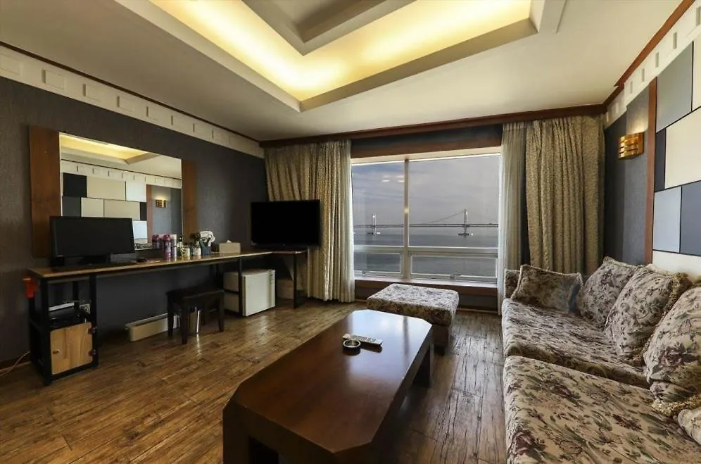 Bridge Hotel-1