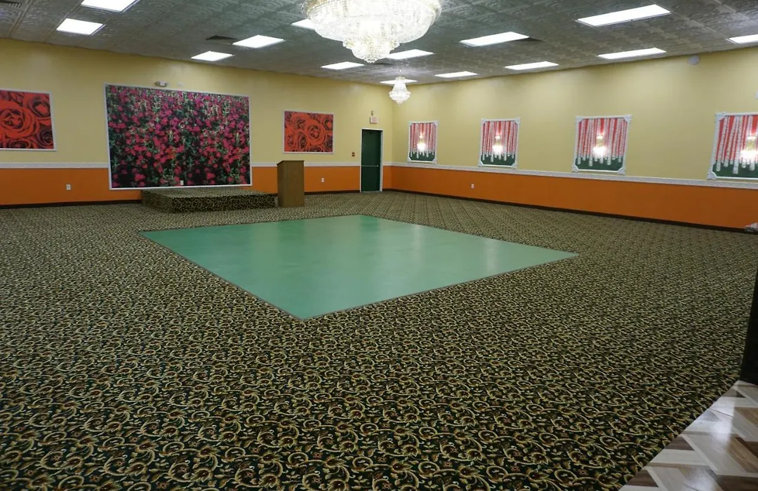 Relax Inn-1