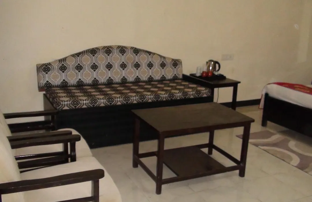 Hotel Aravali-1