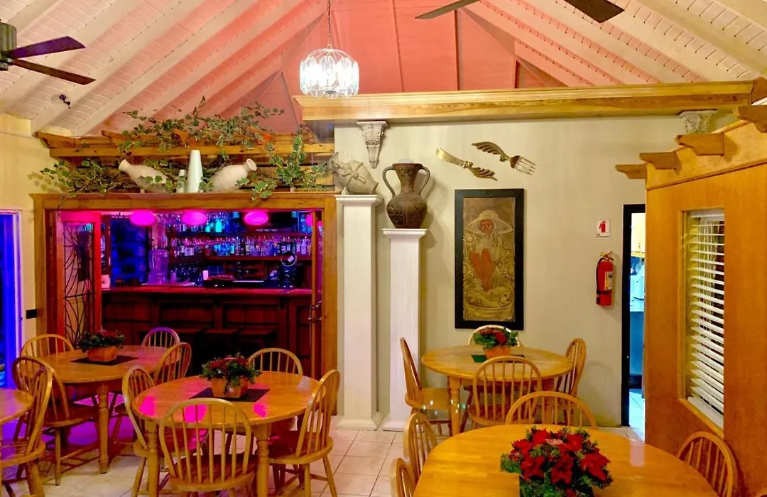 Seaview Inn-1