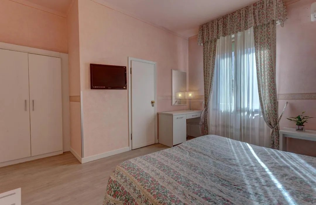 Hotel Massimo D'Azeglio-1
