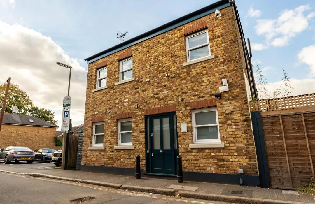 Albert Arms-1