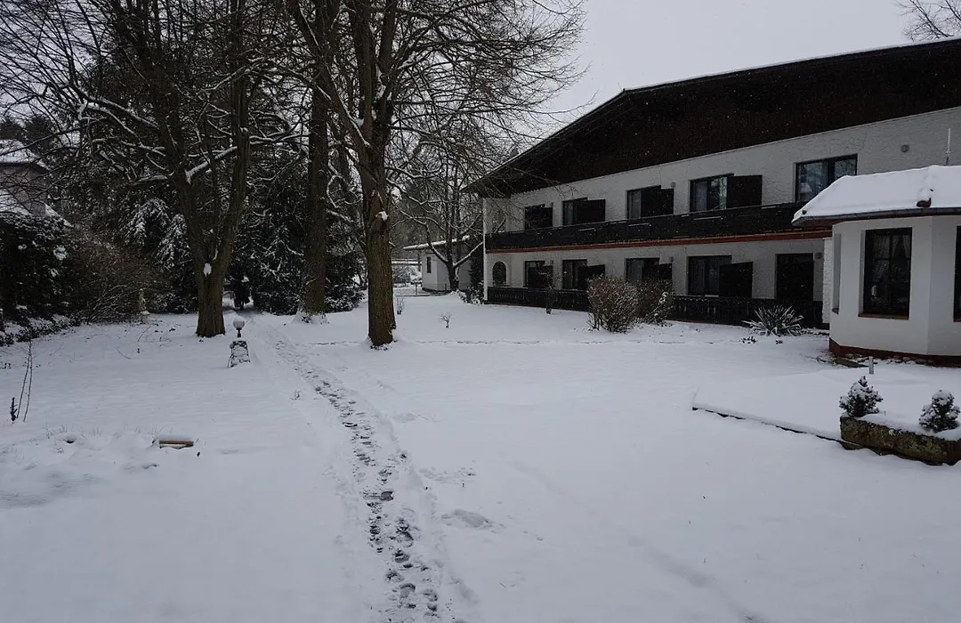 Hotel Büchner Garni-1