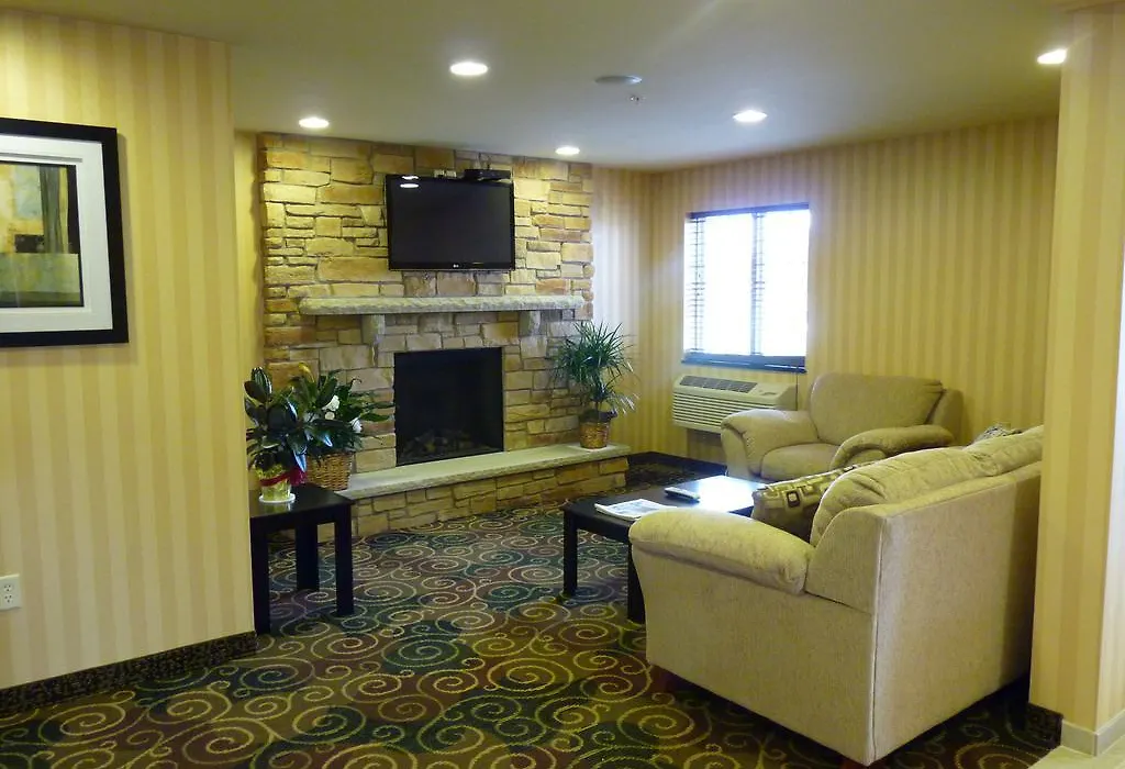 Boarders Inn & Suites By Cobblestone Hotels - Oshkosh-1