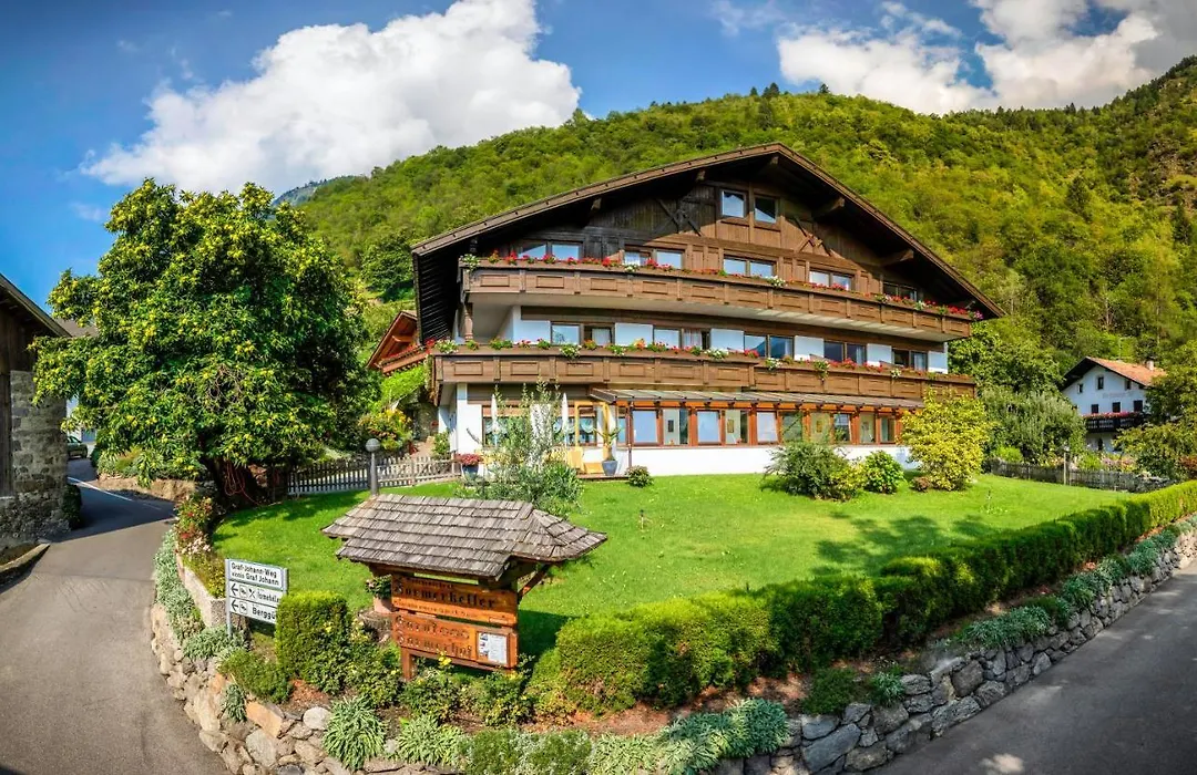 Garni-Hotel Farmerhof-1