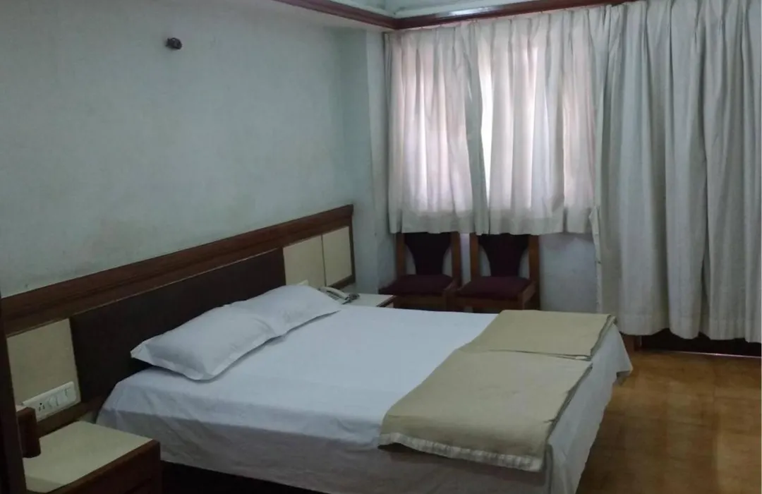Hotel Rajmahal-1