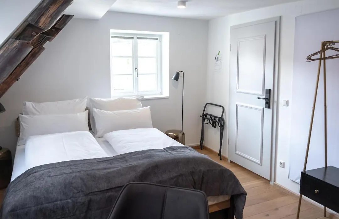 Ana Suites Augsburg City Center - Self-Service-Hotel-1