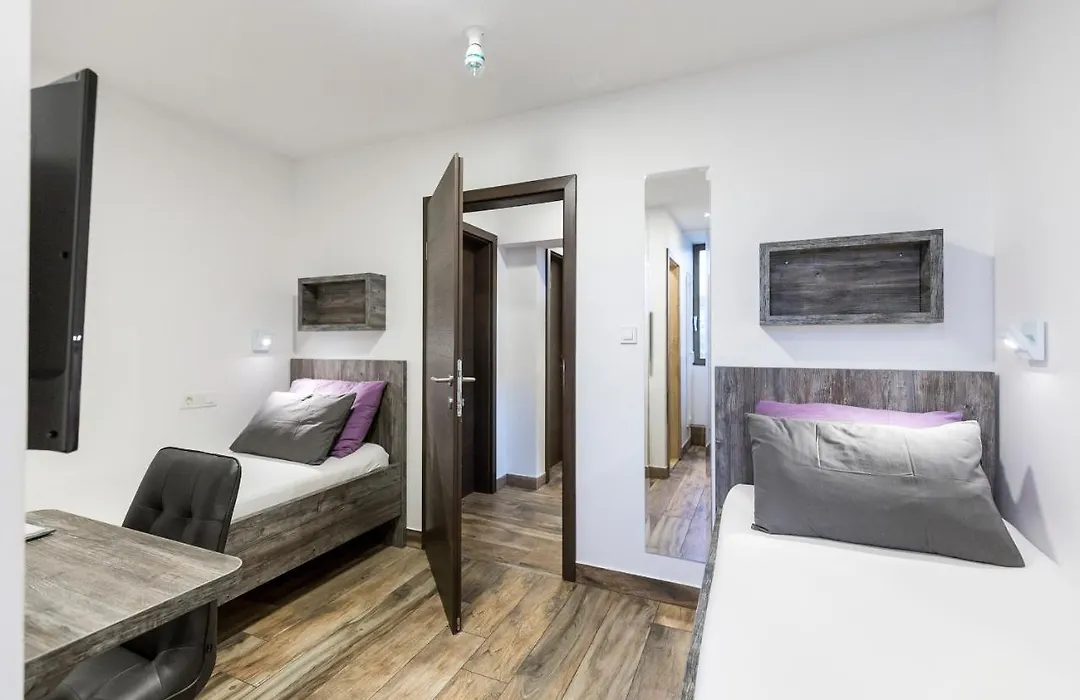 Apinelo Tower Rooms-1