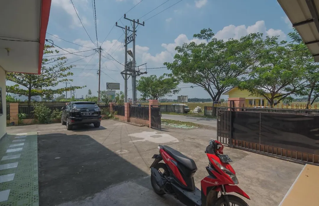 Reddoorz Near Politeknik Negeri Medan-1